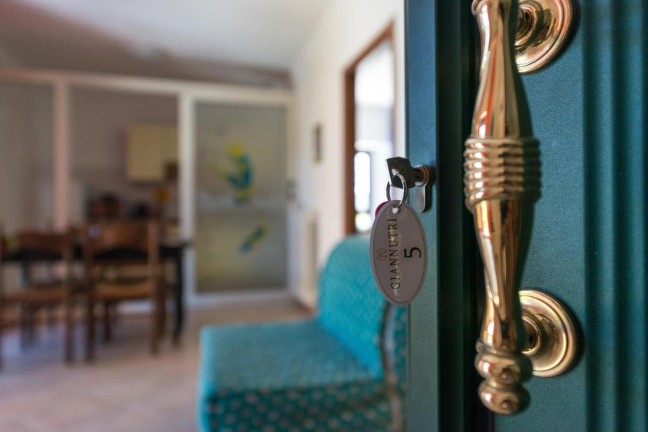 Agriturismo Le Vecchie Scuole Кампилья-Мариттима Экстерьер фото