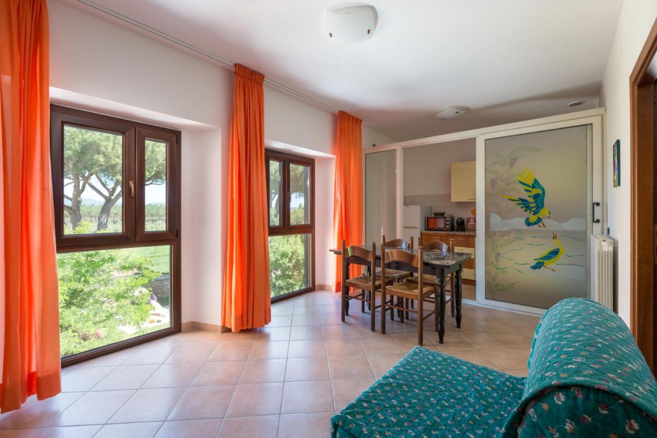 Agriturismo Le Vecchie Scuole Кампилья-Мариттима Экстерьер фото